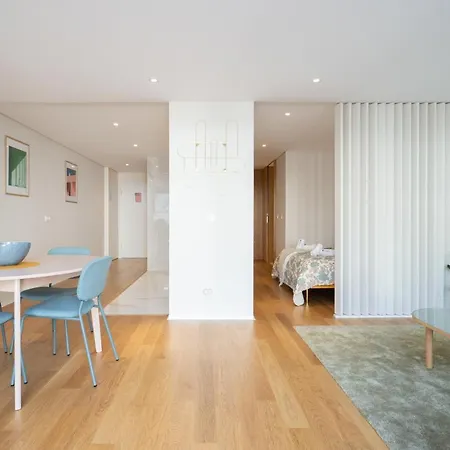 Host Wise - Peaceful & Luxurious Flat - Terrace