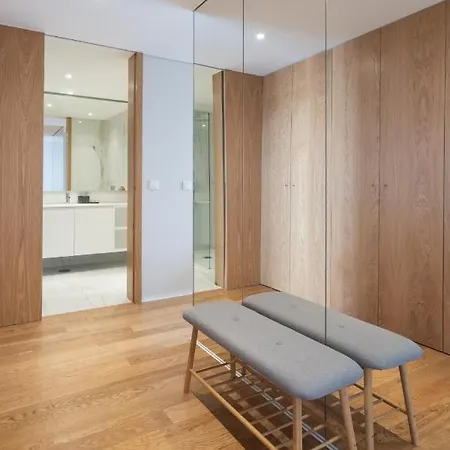 Host Wise - Peaceful & Luxurious Flat - Terrace Apartament