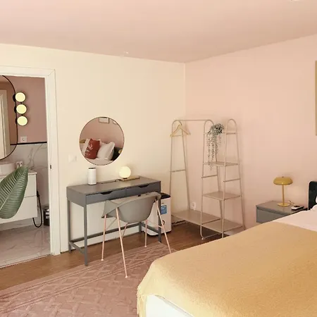 Host Wise - Peaceful & Luxurious Flat - Terrace Apartament *