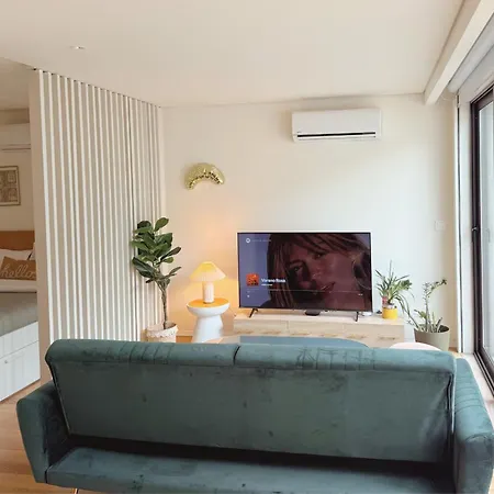 Apartament Host Wise - Peaceful & Luxurious Flat - Terrace *