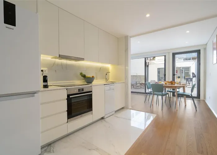 Host Wise - Peaceful & Luxurious Flat - Terrace