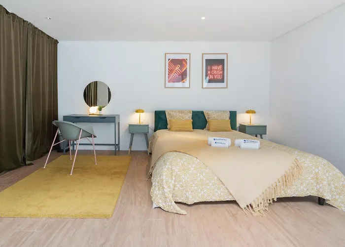 Daire Host Wise - Peaceful & Luxurious Flat - Terrace Vila Nova de Gaia