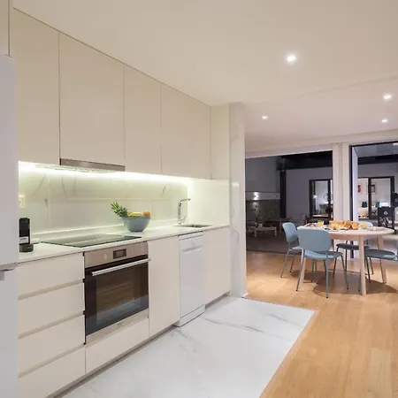 Host Wise - Peaceful & Luxurious Flat - Terrace Apartment