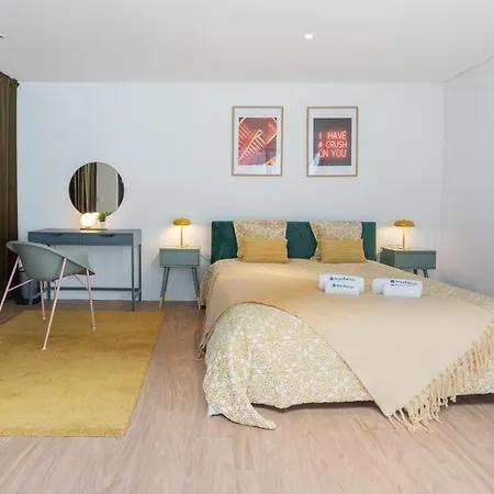 Apartment Host Wise - Peaceful & Luxurious Flat - Terrace Vila Nova de Gaia