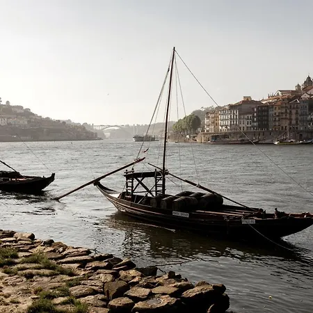Apartment Host Wise - Peaceful & Luxurious Flat - Terrace Vila Nova de Gaia