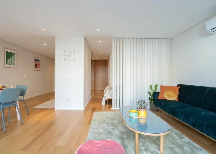 Lägenhet Host Wise - Peaceful & Luxurious Flat - Terrace