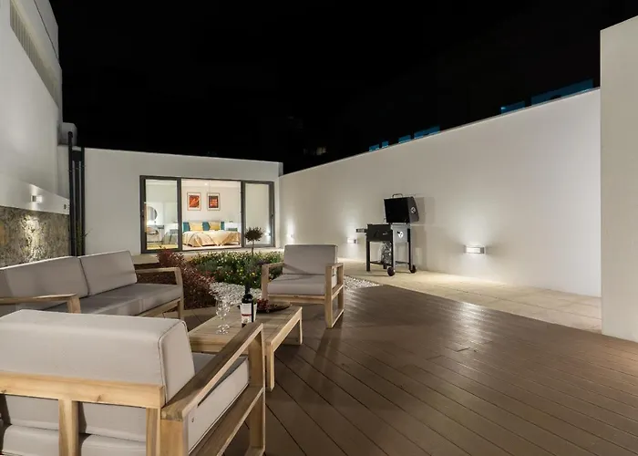 Host Wise - Peaceful & Luxurious Flat - Terrace Lägenhet *