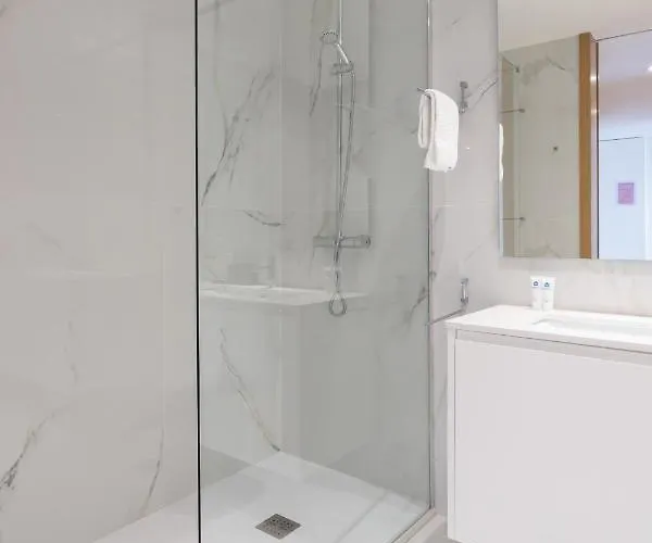 Apartment Host Wise - Peaceful & Luxurious Flat - Terrace Vila Nova de Gaia